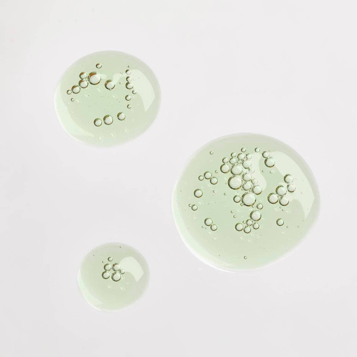 Om Cucumber Tea Brightening Eye Serum